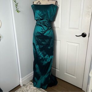 Elegant Teal Off-Shoulder Evening Gown